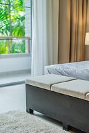 Pearl Of Naithon 3 Bedroom Beachfront Condo