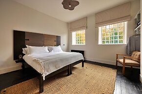 Historic Retreat in Peak District by River Dane