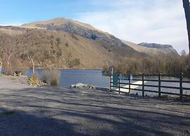 One-bedroom Cottage in Llangollen, No Deposit