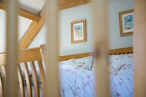 One-bedroom Cottage in Llangollen, No Deposit