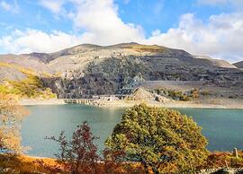 One-bedroom Cottage in Llangollen, No Deposit