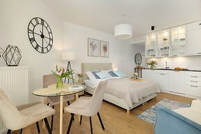 Holiday Studio With Access to Pool and Sauna