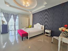 ToffyHome Hotel