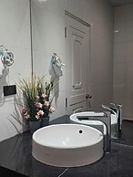 ToffyHome Hotel