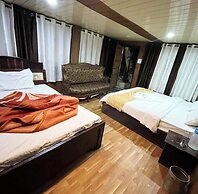 Hotel Kgn Guest House Nainital
