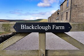 Cottage in Peak District With Scenic Views
