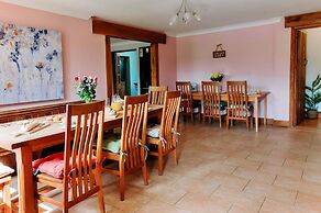 Spacious Cottage in Rhydyfelin, No Deposit