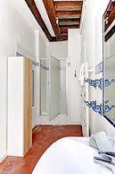 Charming 1BR Near Latin Quarter