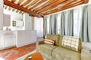 Charming 1BR Near Latin Quarter