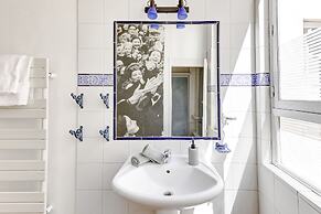 Charming 1BR Near Latin Quarter