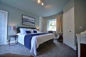 Cottage in Cawsand Near Sandy Beaches