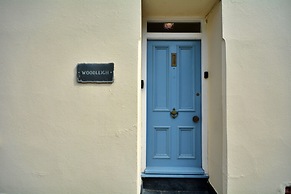 Cottage in Cawsand Near Sandy Beaches