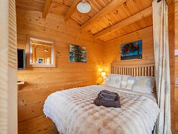 Pet-friendly Chalet in Surlingham, No Deposit