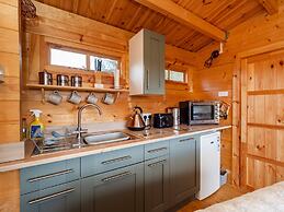 Pet-friendly Chalet in Surlingham, No Deposit