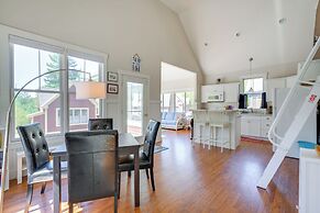 Lake Access & Pools: Sun-soaked Westford Cottage!