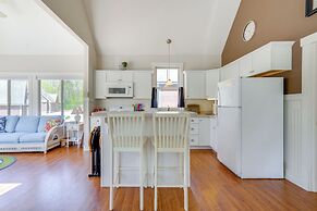Lake Access & Pools: Sun-soaked Westford Cottage!