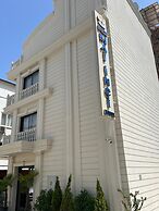 Ber Mai Inci Hotel