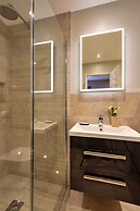 Elegant Apartment in Buxton, No Deposit