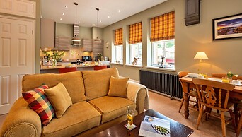 Elegant Apartment in Buxton, No Deposit