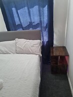 Gillingham Retreat - Spacious 4 Bedroom House