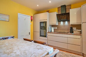 Apartment in Beaumaris With Snowdonia Views