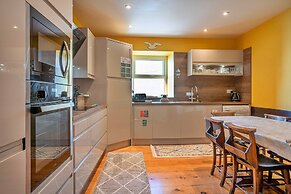 Apartment in Beaumaris With Snowdonia Views