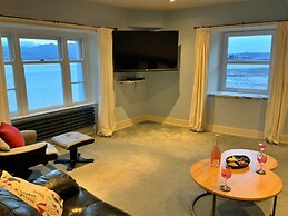 Apartment in Beaumaris With Snowdonia Views