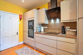 Apartment in Beaumaris With Snowdonia Views