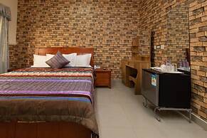 Amazing Grace Hotel & Suites