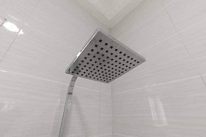 Amazing Grace Hotel & Suites