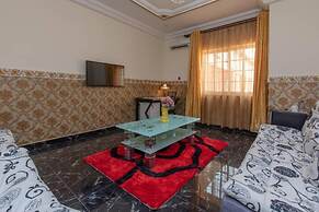 Amazing Grace Hotel & Suites