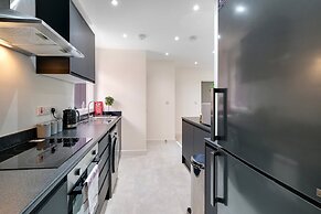 Newly Converted 2BDR 1BA APT in Hounslow
