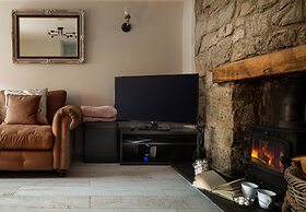 Charming Cottage in Caerway, No Deposit