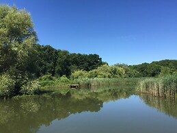 Holiday Home in Bruton With Private Lakes