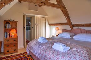 Holiday Home in Bruton With Private Lakes
