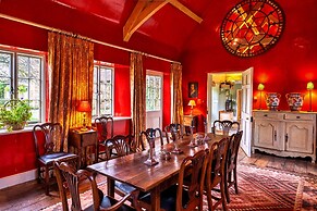 Holiday Home in Bruton With Private Lakes