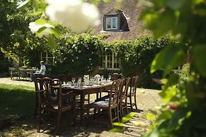 Holiday Home in Bruton With Private Lakes