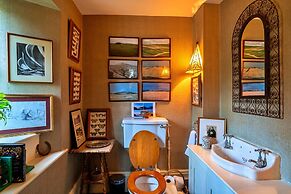 Holiday Home in Bruton With Private Lakes