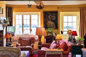 Holiday Home in Bruton With Private Lakes