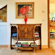 Loft in Cotswolds With Pool & Scenic Gardens