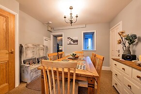 Cottage in Trefor Near Traeth Trefor Beach