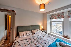Cottage in Trefor Near Traeth Trefor Beach