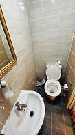White House lodge