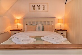Charming Thatched Cottage in Alcombe, No Deposit