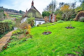 Charming Thatched Cottage in Alcombe, No Deposit