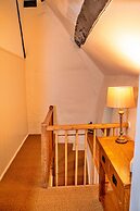 Charming Thatched Cottage in Alcombe, No Deposit