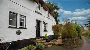 Charming Thatched Cottage in Alcombe, No Deposit