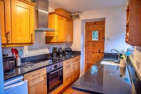 Charming Thatched Cottage in Alcombe, No Deposit