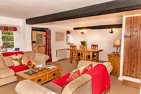 Charming Thatched Cottage in Alcombe, No Deposit