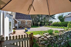 Cottage in Cornwall Near Sandy Beach